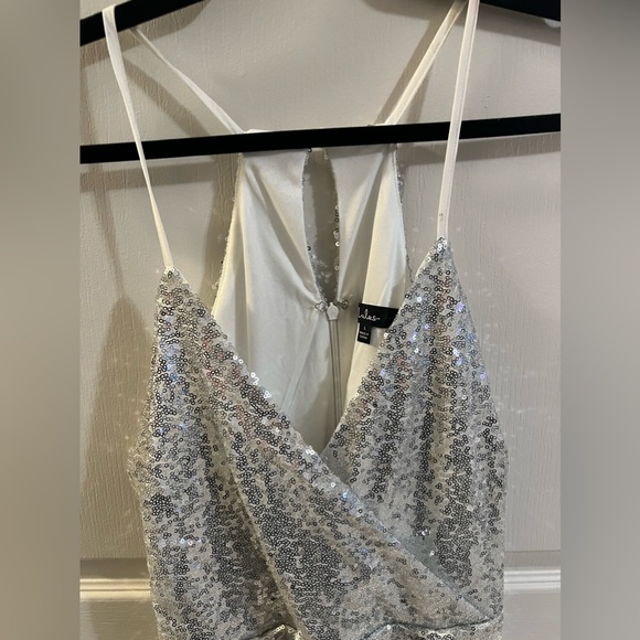 Silver sparkly dress - Lulu’s - Size Large - Picture 2 of 4